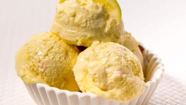 3 Ingredients Lemon Ice Cream No Churn