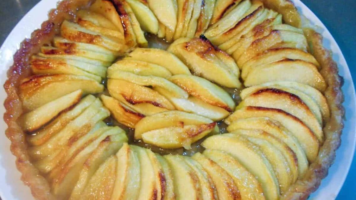 Apple Tart with Puff Pastry