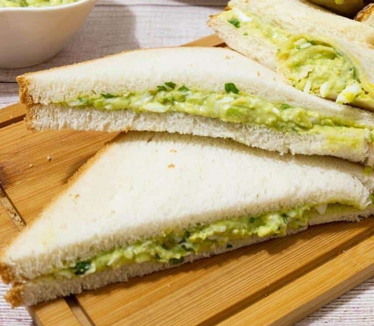 Avocado and egg sandwich