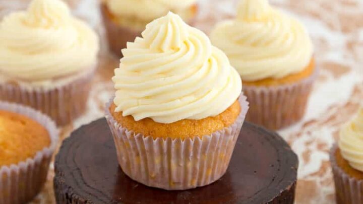 Best Vanilla Cupcakes