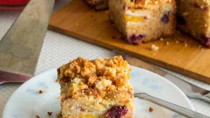 Blackberry Nectarine Crumb Cake Recipe