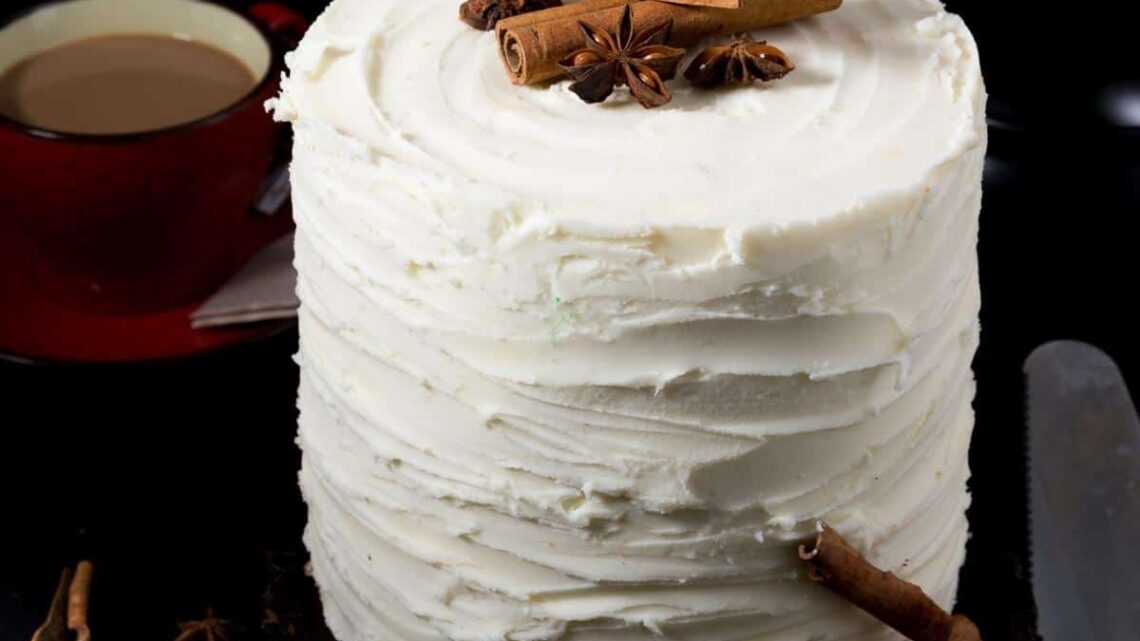 Chai Cake with Vanilla Buttercream Frosting