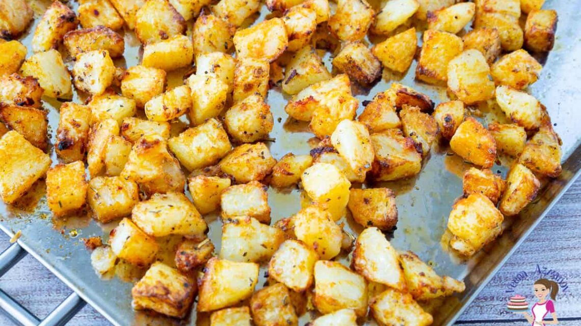 Crispy Garlic Roasted Potatoes