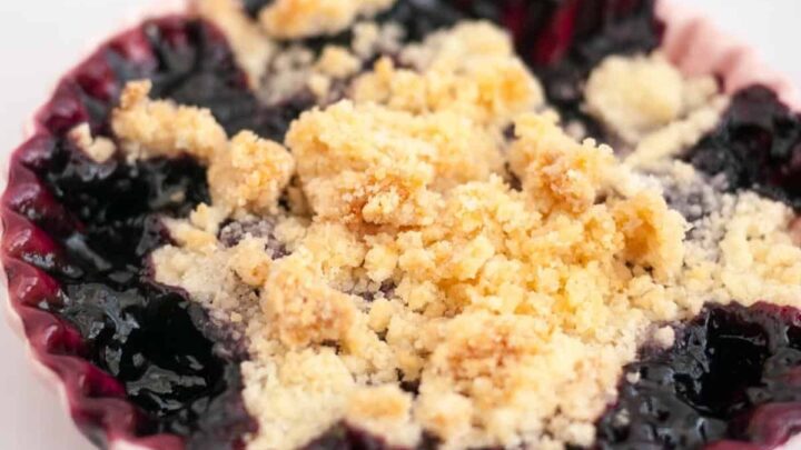 Easy Blackberry Crumble Recipe