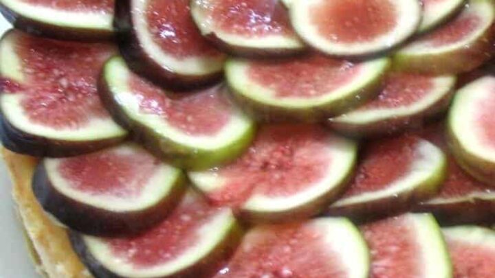 Easy Fresh Fig Cheesecake Recipe