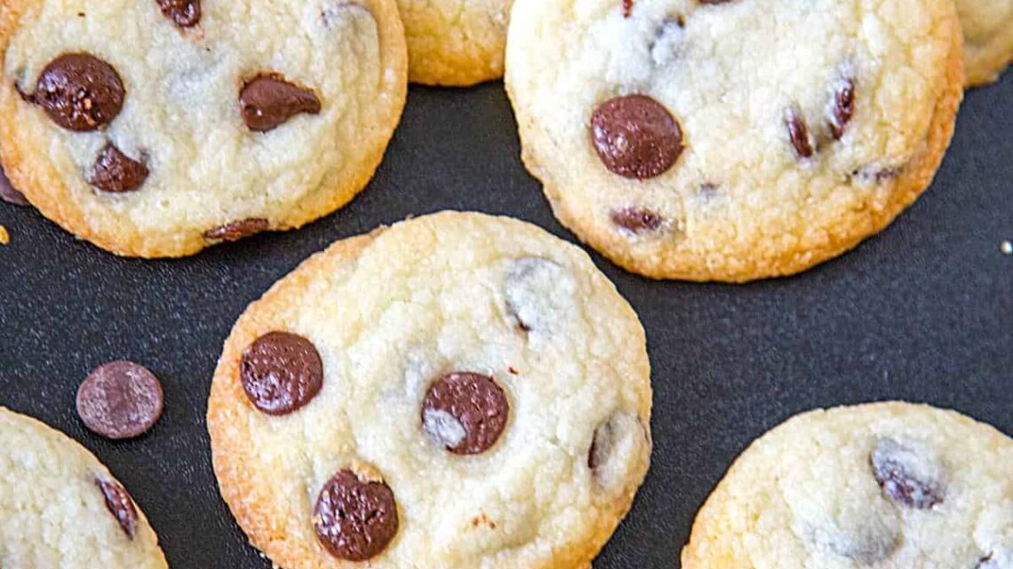 Eggless Chocolate Chip Cookies