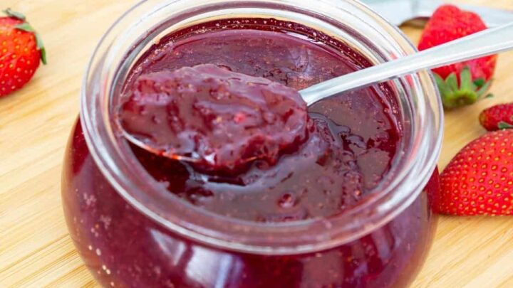 Microwave Strawberry Jam    3 ingredients