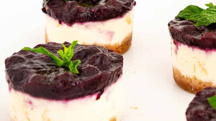 Mini Cheesecakes   Blueberry