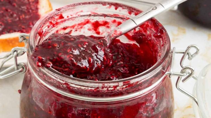 Raspberry Jam No Pectin  3 ingredients