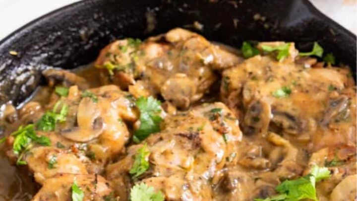 Skillet Chicken with Mushroom Sauce